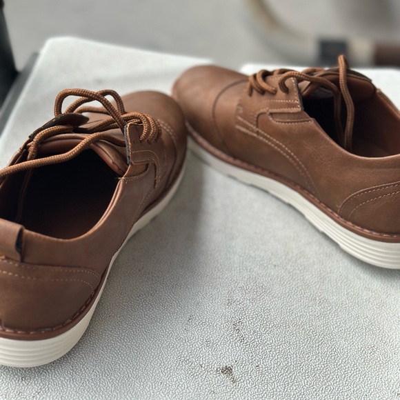 Perry Ellis Portfolio Brown Kids  Lace Up Dress Shoe  Size 6 - Picture 4 of 8